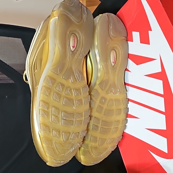 Nike 97 Air Max Metalic Gold Size 12 US men - Picture 6 of 6